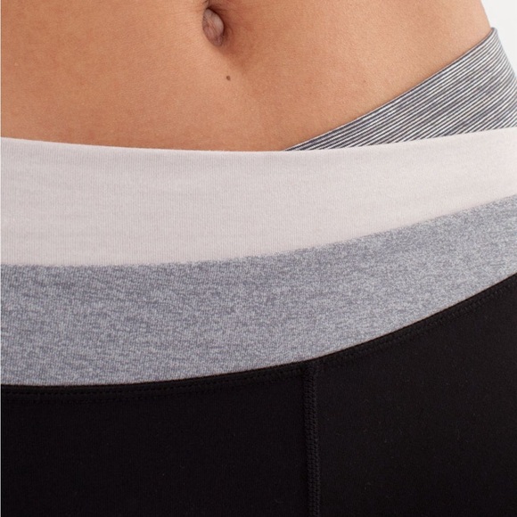 Lululemon Astro Pant - Picture 3 of 7